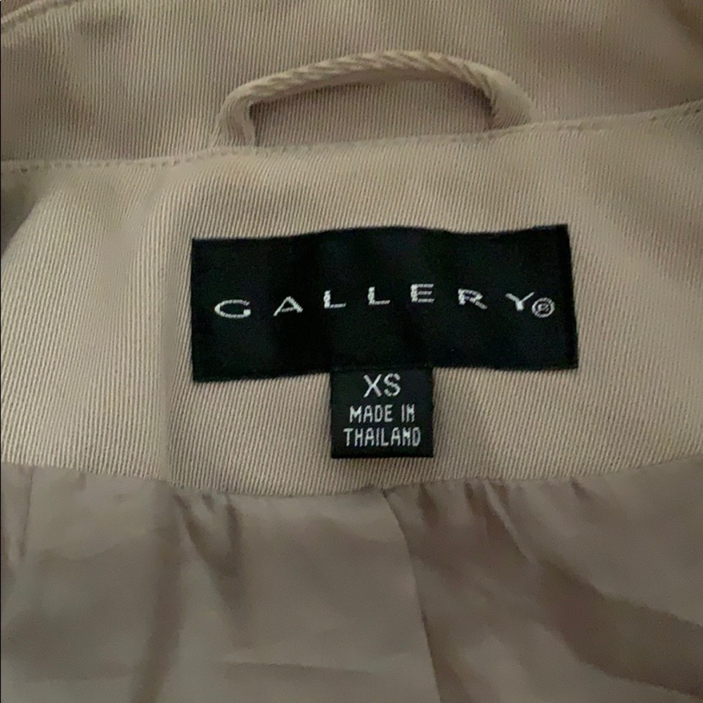 Tan buttoned jacket - Picture 4 of 4
